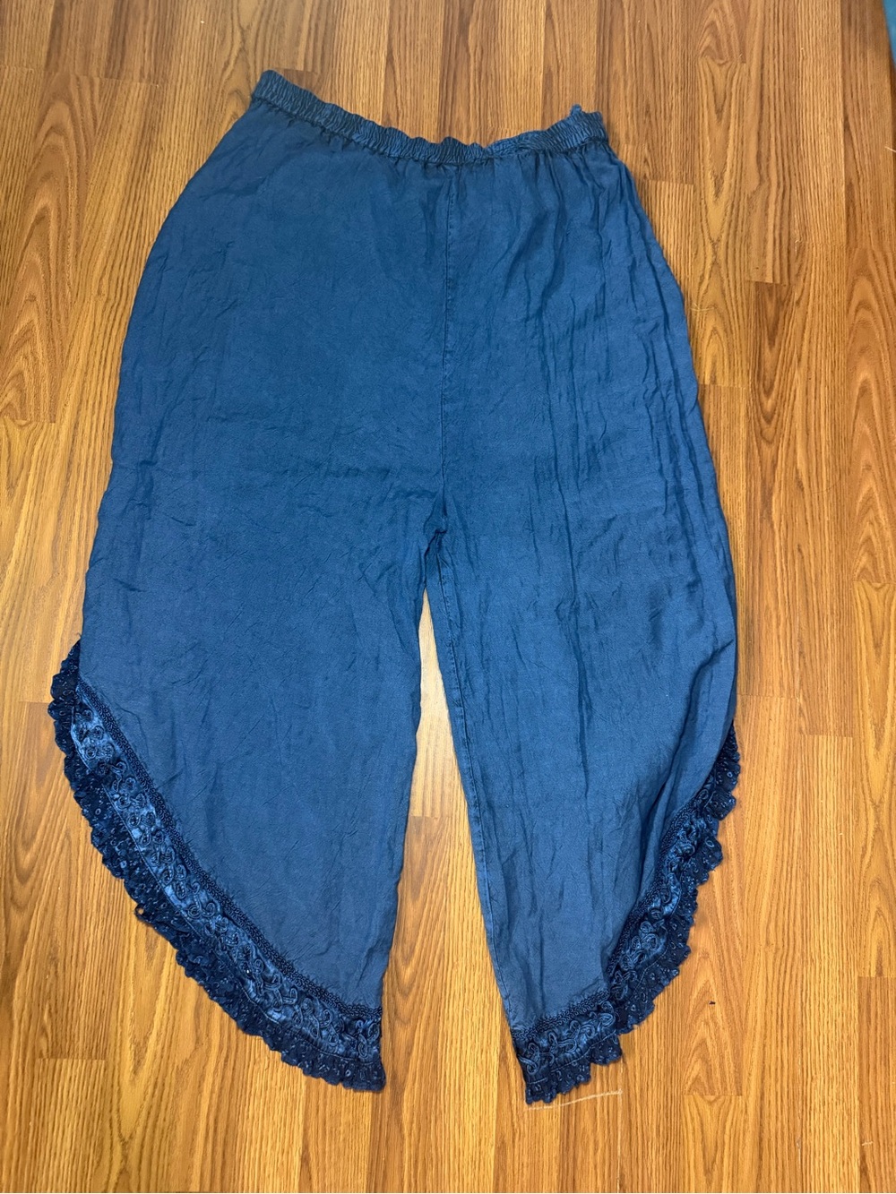 L.S.I. Embroidered Beaded Boho Harem Lace Front Wide Leg Culotte Pants 1X/2X - Picture 5 of 11